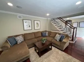 Amazing Large Family Home w/Pool, 1 Mile to Disney