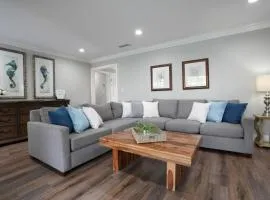 4 bedroom, 3 bathrooms Pool Home