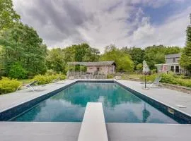 7 Mi to The Walkway: Hudson Valley Adventure Base
