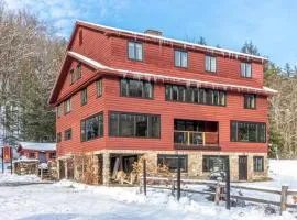 Tranquil New England Home off of Mountain Rd