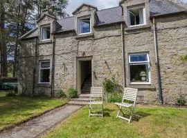 Gairnshiel School House