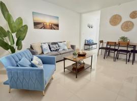 Miami Blue Oasis l 2BR with free parking, hotel en Miami