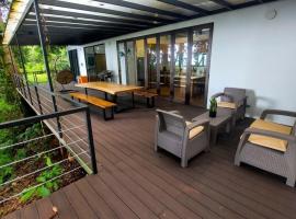 Casa Henaway - Portasol Vacation, hótel í Savegre