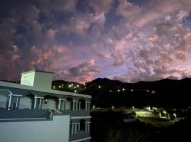 Djabraba's Boarding Rooms、Garçaのホテル