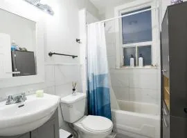 Great Comfortable Stay with Projector & Fast Wi-Fi