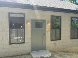Goldenrod - Upscale 2-bedroom Villa at Petite Acres