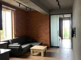 Трехкоматная квартиа 4 этаж