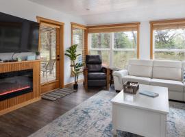 3 Min to Sand Family & Dog Friendly, hotel v destinácii Pacific City