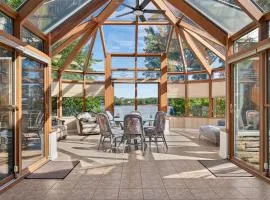 Private Waterfront Villa 9 BR Peaceful