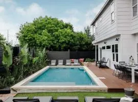 Expansive Luxury Escape with Private Pool
