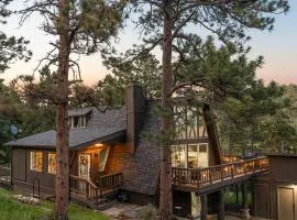 Beautiful A-Frame near Hiking Red Rocks Evergreen