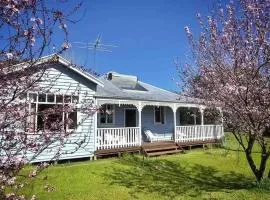 Balingup Retreat free WIFI & EV charging