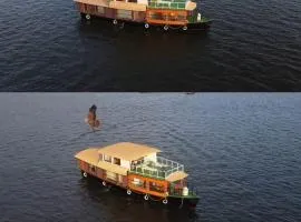 Evergreen Houseboat