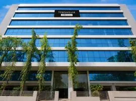 Townhouse MIDC Andheri Formerly Royal International