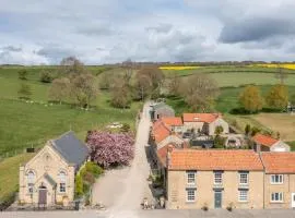 The Farmhouse - Sands Farm