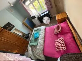 Private Lovely double bedroom