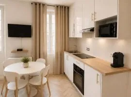 Collection Prestige, T3, 6P, AC, Coeur Vieil Antibes