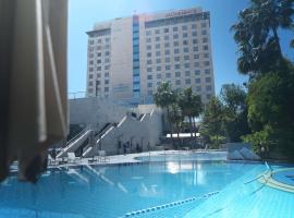 Mövenpick Hotel Amman, hótel í Amman