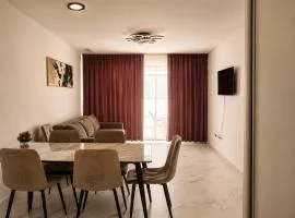 Luxury Beachfront Family Apartment