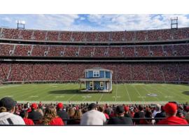 13 mins to Downtown & Stadium - Game Room - Game Day, hotel v destinácii Athens