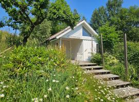 Kveldsro cabin in nice surroundings, Hotel in Kristiansand