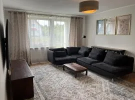 Nine to Trail Apartment