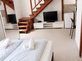 Holdfény apartman