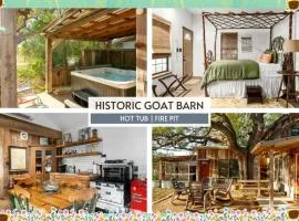 Pet Friendly Treehouse Vibe with Hot Tub & Fire Pit