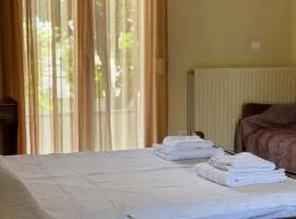 Karfas Hideaway