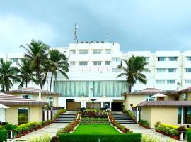 Hotel Holiday Resort, hotel di Puri