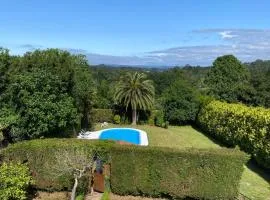 Cabañita rústica con piscinas