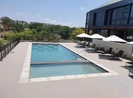 Executive Luxury Apartment with River View