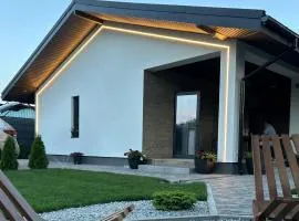 Riverside - vacation house with a sauna, hot tub, and BBQ
