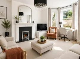 Spacious 2-Bed Period Garden Flat Central Guildford