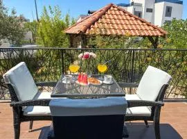 WhiteHouse Brodarica STUDIO apartments - close to Beach with Restaurant