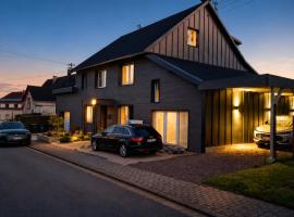 Ferienwohnung mit Weitblick, hotelli kohteessa Weiskirchen