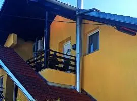 Apartment Petra Zabok A2-3km