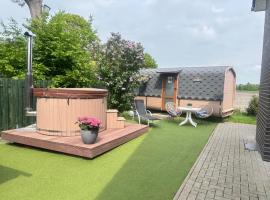 Idyllisches Ferienhaus in Hatten, hotel en Hatten