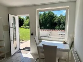 Wunderschönes, ruhiges Apartment im Grünen, Terrasse, Parkplatz