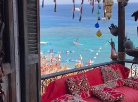 Coral Harem Luxury Private, hôtel à Banī Ghālib