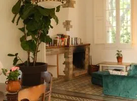 Heritage house in Thermal village 35min from center of Barcelona