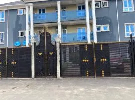 Luxury Ikeja Retreat Near Airport Serviced