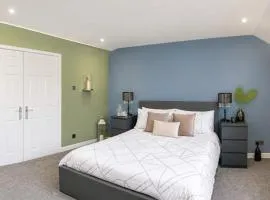 Family & Contractor Stay - Parking - Nr Edinburgh