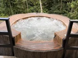 Yalala Jacuzzi