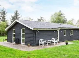 6 person holiday home in Vesløs-By Traum