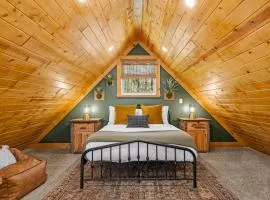 Mountain Escape, Hot Tub, Sauna, Firepit, Beach Access