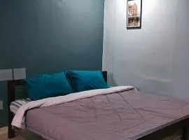 Swanky Cozy Homestay with SINGLE AC bedroom