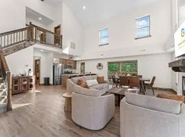 Lumberjack Lodge with Amenities