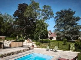 Lou Cantou sur Lunain-Piscine & SPA nordique