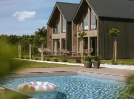 Wood House Trzęsacz Podgrzewany Basen i Balia